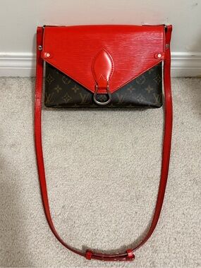Authentic Louis Vuitton Epi Saint Michel Crossbody bag